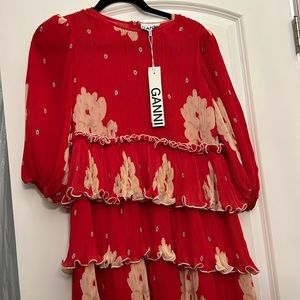 Ganni NWOT Red Tiered Floral-Print Pleated Georgette Midi Dress Size 6